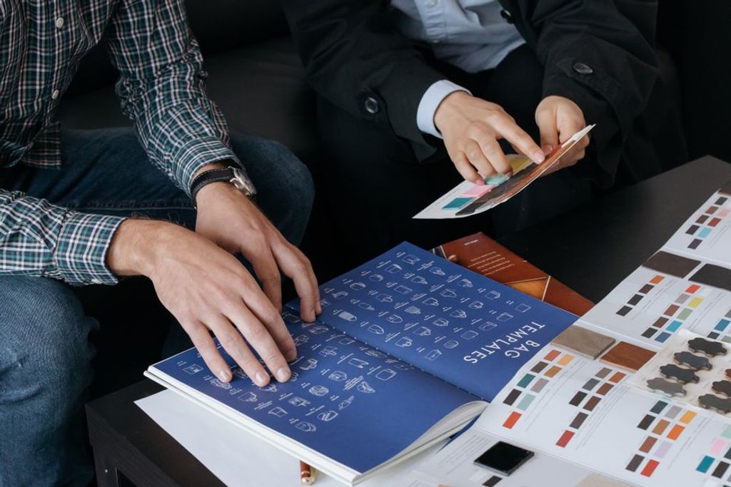 cottonbro studio באתר PEXELS המדריך לעיצוב סביבת עבודה פרודוקטיבית ומאורגנת היטב